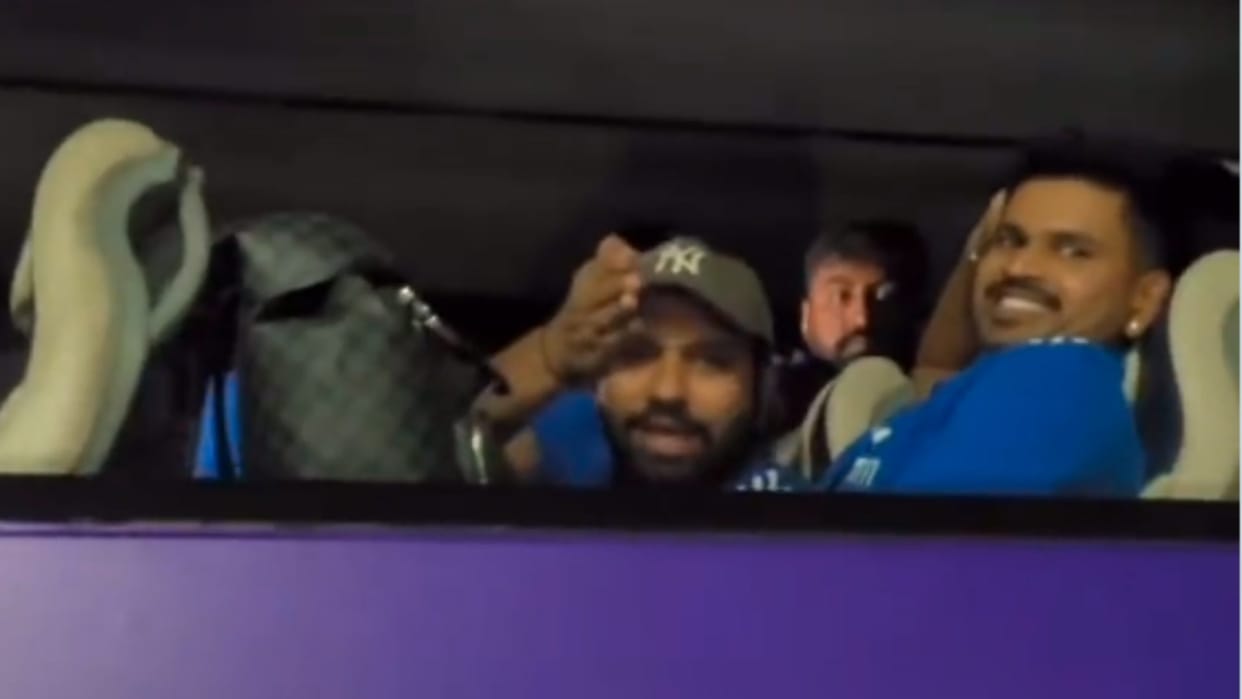 World Cup IND vs AUS Final 2023: Someone Making Team India,s Video Watch Rohit Sharma Hilarious Reactions
