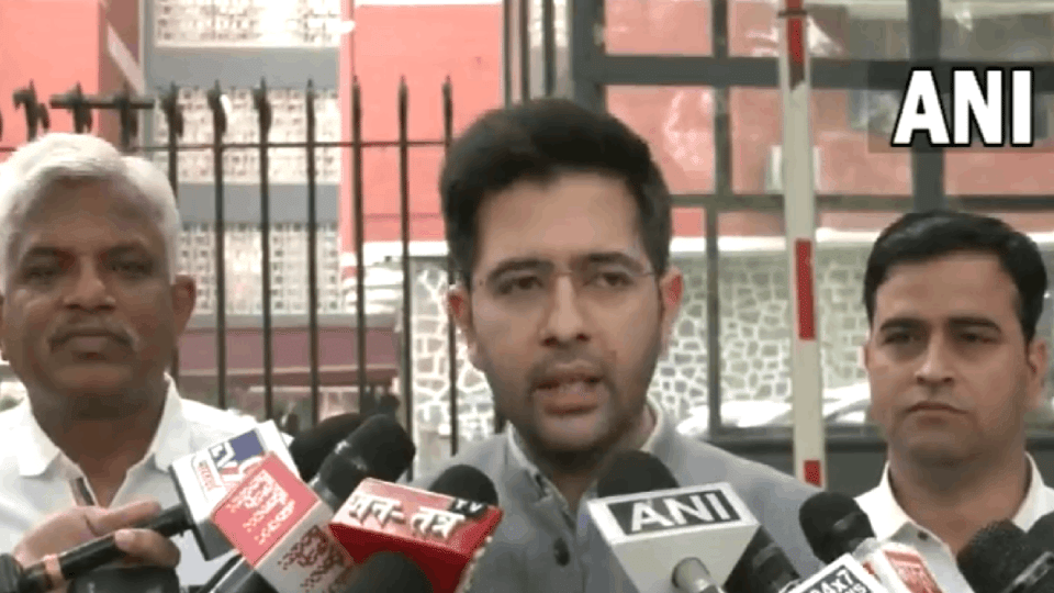 AAP party met Election Commission regarding BJP complaint against CM Kejriwal