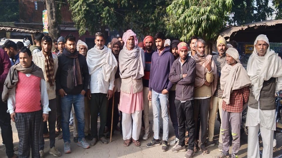 Amroha: Pradhan husband shot rivalry fighting for his life in hospital, one accused caught