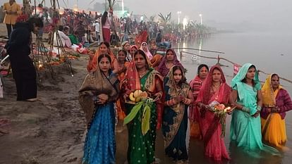 Chhath Puja 2023: wind faith tradition blew Moradabad devotees gathered Chhath Ghats and offered Arghya Sun