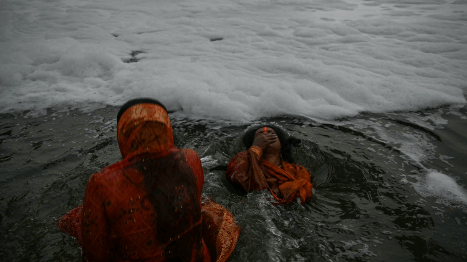 LG vk saxena shared pictures of Yamuna with foam and dirt On conclusion of Chhath puja delhi