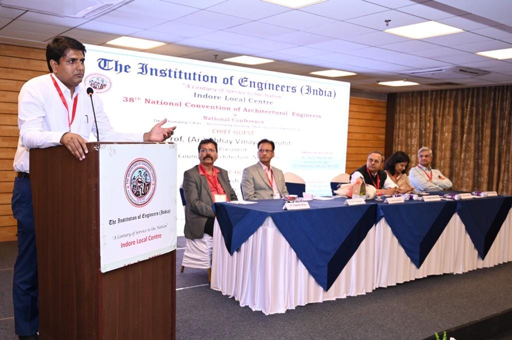 ndore: AKVN executive director Rathore said - increasing earth's temperature is an alarm bell.
