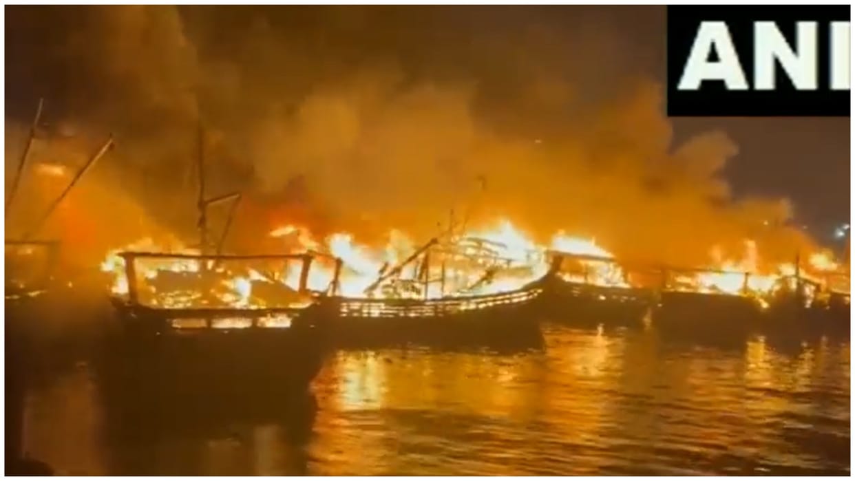 Andhra Pradesh Visakhapatnam Fishing Harbour Fire boats gutted Police investigation news and updates