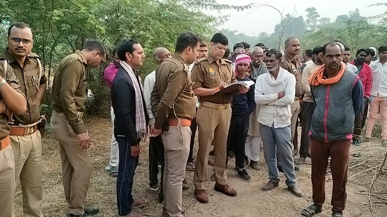 Banda Murder, Grandson killed Baba by slitting his throat, dead body found near bushes, accused arrested