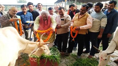 festival of Gopashtami was celebrated with great pomp in Soronji Kasganj