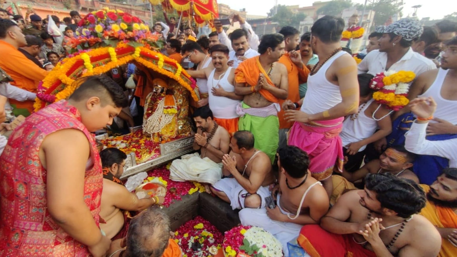 Mahakal Sawari Ujjain The first ride of Lord Mahakaleshwar was taken out with much fanfare