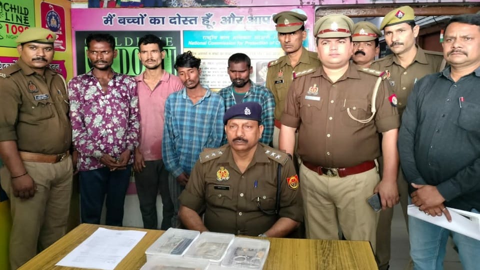 Moradabad: Gang stealing goods from trains busted, GRP arrested four criminals