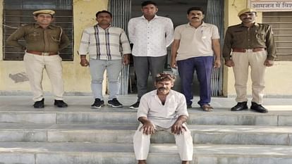 The main accused involved in the murder case was caught by the police in sirohi