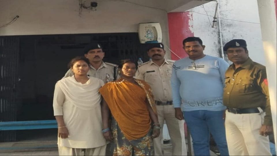 पुलिस की गिरफ्त में आरोपी