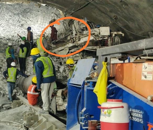 Uttarkashi Tunnel Collapse Live: Silkyara Tunnel Rescue Operation Underway Day 9 PM Modi Talked with CM Dhami