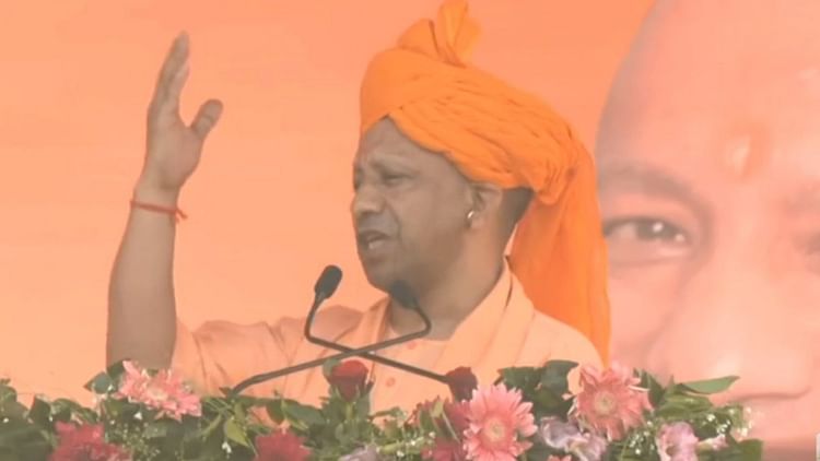 UP: मुख्यमंत्री योगी आज मथुरा व गोरखपुर जाएंगे, हेमा मालिनी के नामांकन से पहले सभा करेंगे संबोधित
