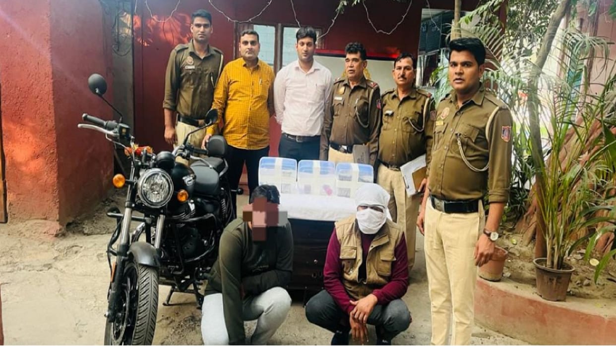 Accused had got offices of two businessmen of New Lajpat Rai Market done