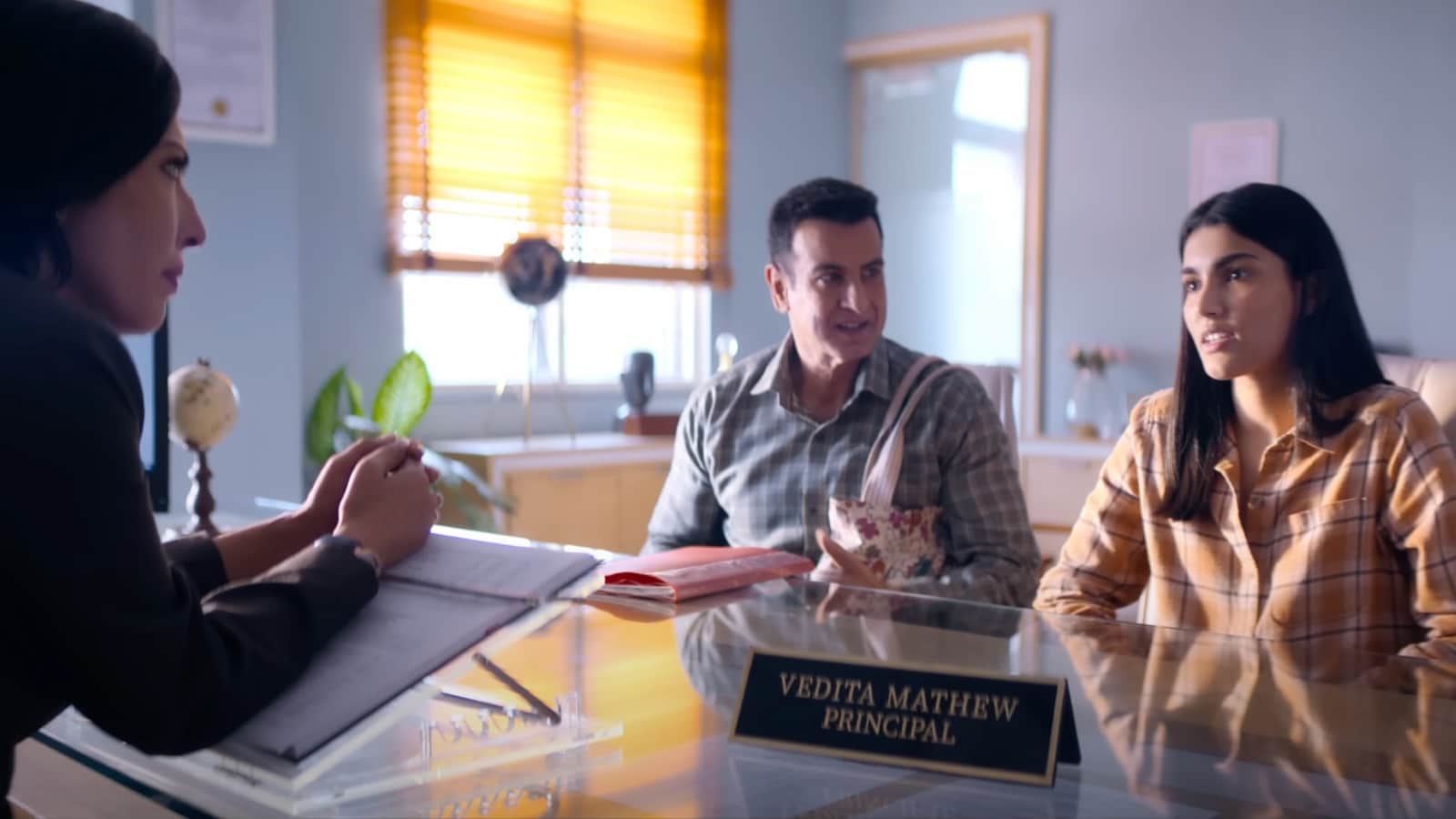 Box Office Report Know Salman Khan Tiger 2 Alizeh Agnihotri Farrey and Vikrant Massey Film earning