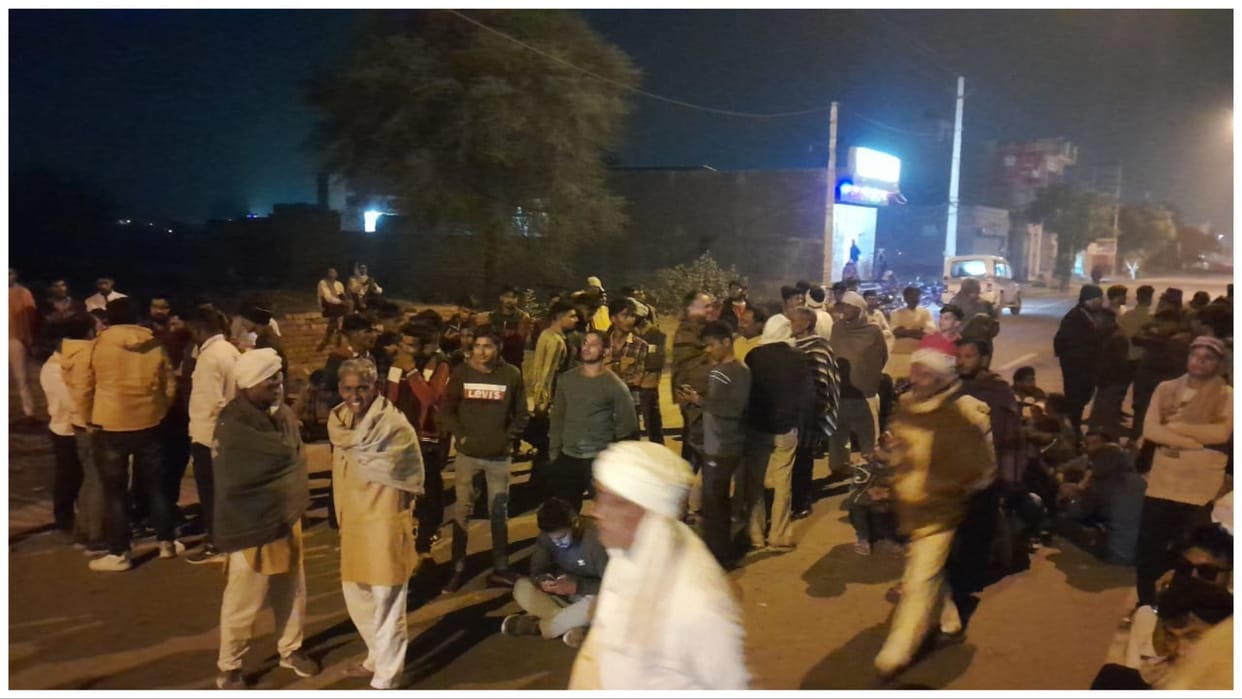 People blocked the road due to no action against drug dealers