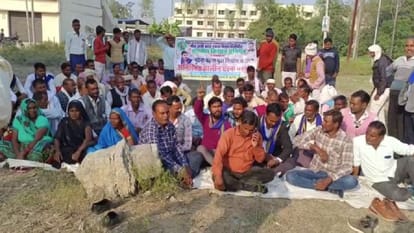 Villagers sitting on protest in front of BJP MLA residence in Bisalpur Pilibhit