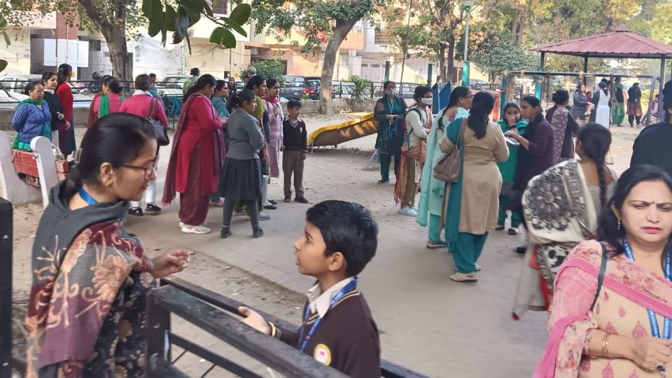 Gas Leak from pipeline during excavation work near school in Sector 40 D in chandigarh