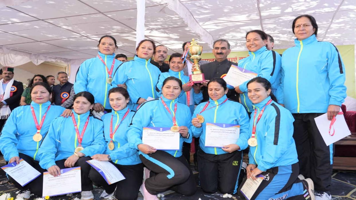 cm Sukhwinder Singh Sukhu honored the women's Kabaddi team