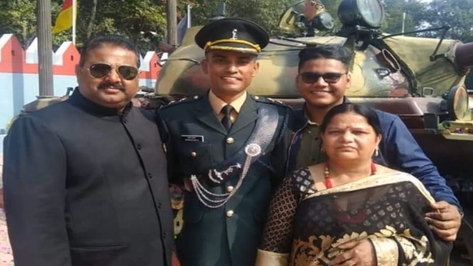 Agra Shubham Gupta martyred in Rajouri encounter jammu