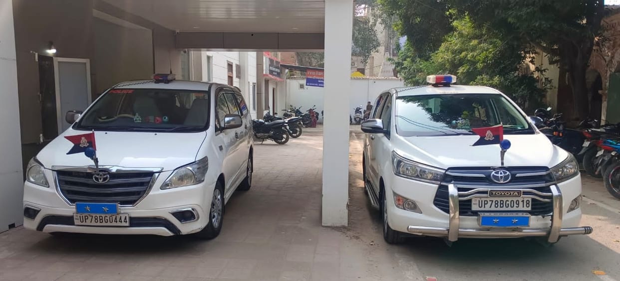 Amar Ujala Reality Check, There is no PUC for the vehicles of officers from police administration to pollution