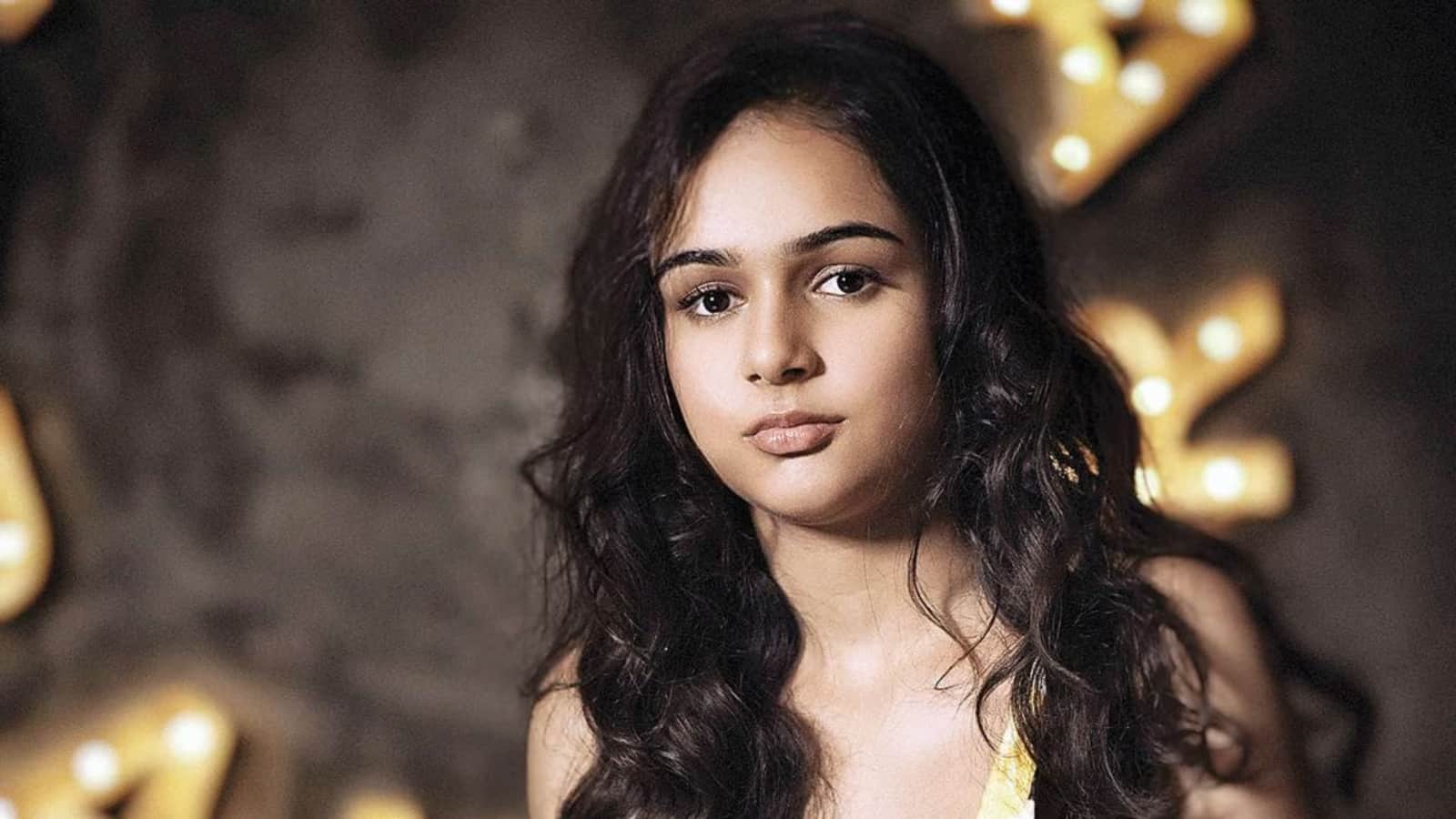Shekhar Kapur Daughter Kaveri Kapur it ready to Make Her Bollywood Debut claim reports know in detail