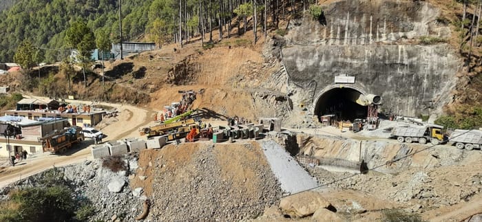 Silkyara Tunnel Accident: 41 workers trapped in the tunnel finally got brush after 11 days  Silkyara Tunnel A