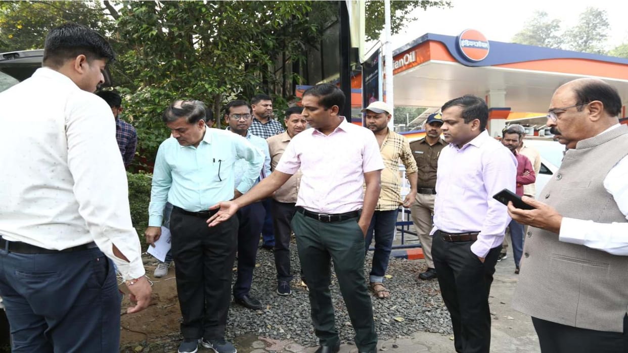 Collectors took to the streets of Bhopal for clean air