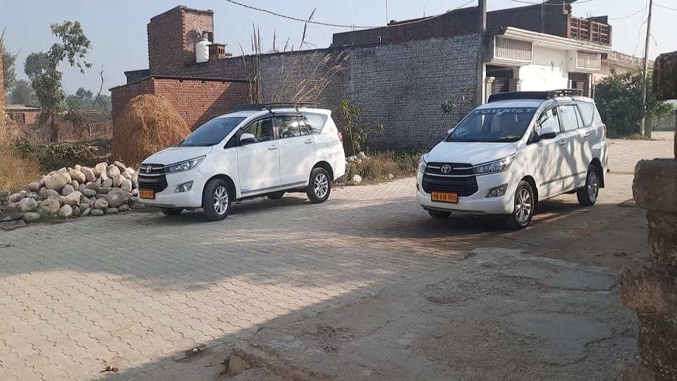 ED raids houses of retired electricians in three villages of Yamunanagar, police force present on spot
