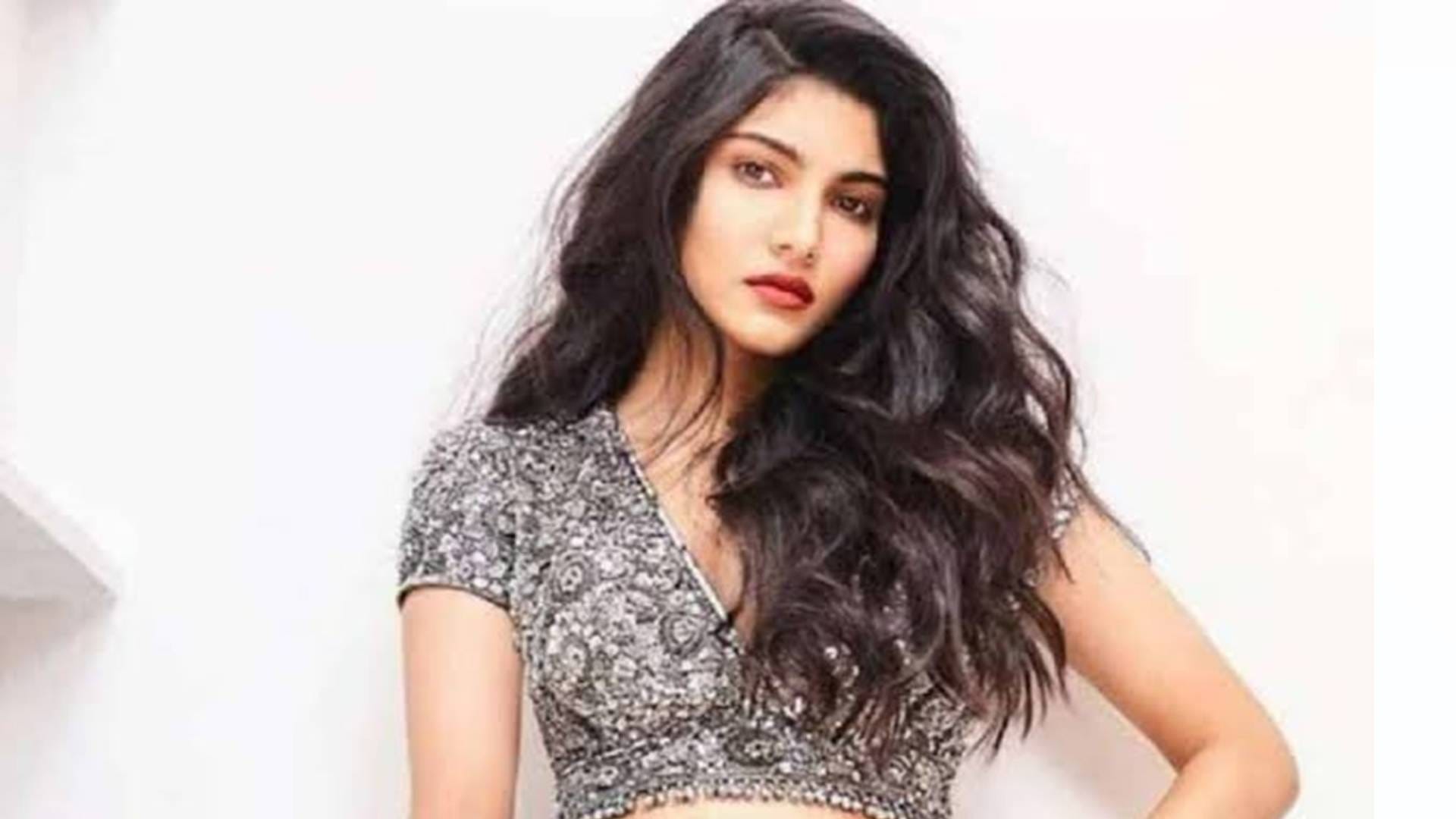 Star Kids Debut Alizeh agnihotri suhana khan khushi kapoor Agastya Nanda Rasha Thadani Ahaan Panday Junaid