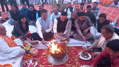 DM and MLA inaugurated Chaubari Mela in Bareilly