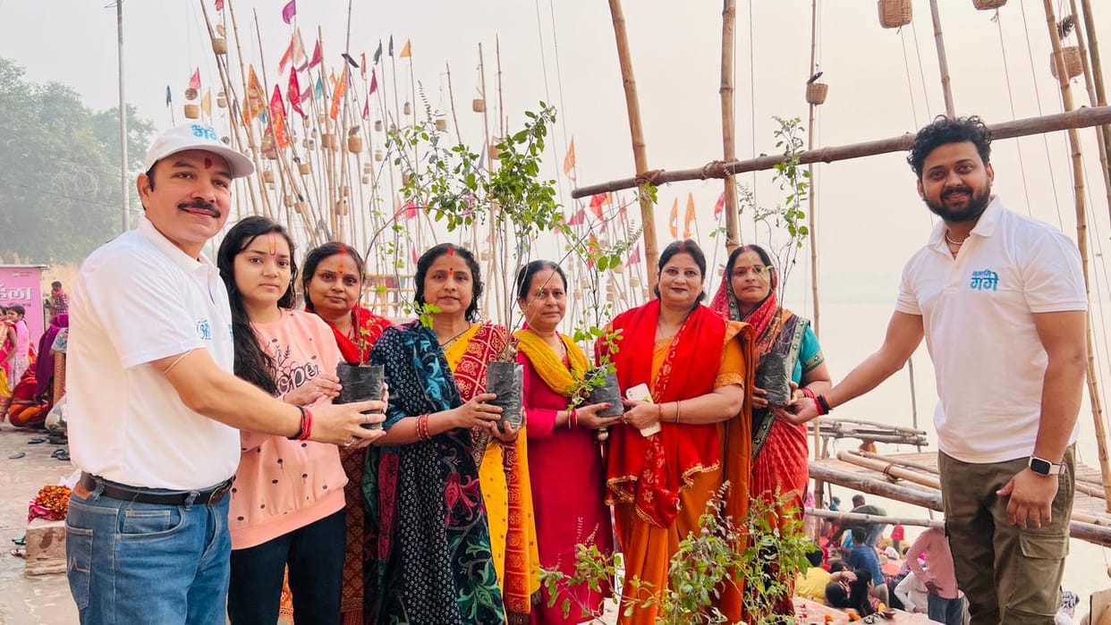 Dev Diwali 2023: Namami Ganga's cleanliness campaign before Dev Diwali, distributes basil plants