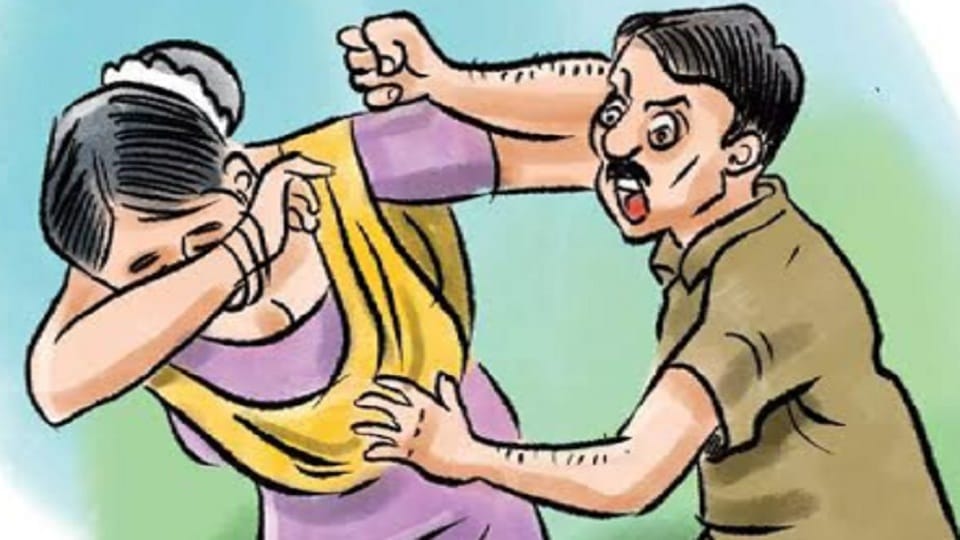 Woman who came to visit Nainital from Delhi beaten by taxi driver