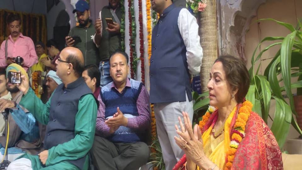 MP Hema Malini conducted Raag Seva at Mirabai Temple in Vrindavan