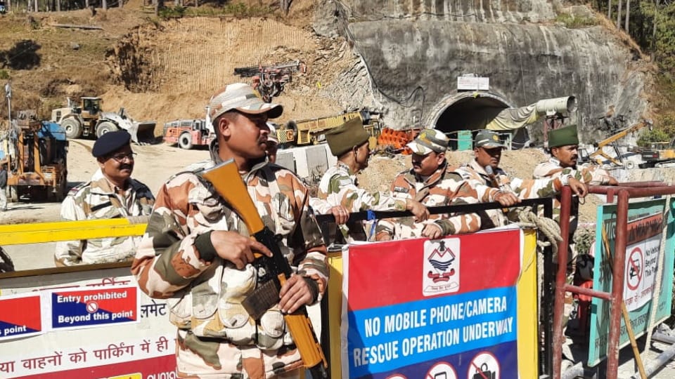 Uttarkashi Tunnel Collapse Rescue operation 12th day spent in hope for labourers came Out Soon