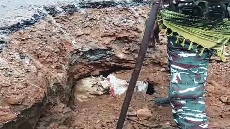 Naxalite plans foiled two IED bombs of 25 kg each defused in Bijapur