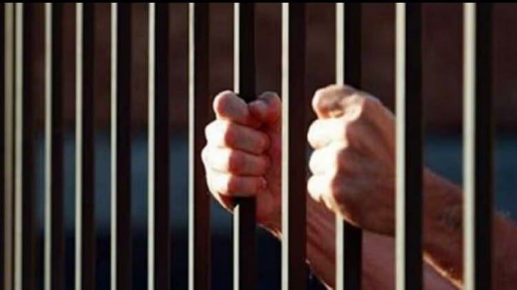 Aligarh News: युवती से दुष्कर्म का आरोपी गिरफ्तार, युवक को भेजा जेल