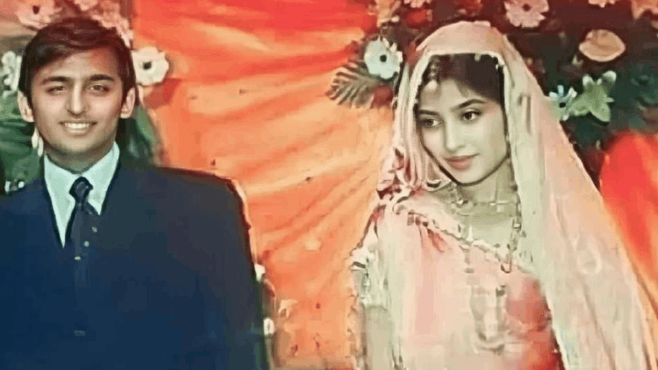 Akhilesh-Dimple 24th wedding anniversary today see photos
