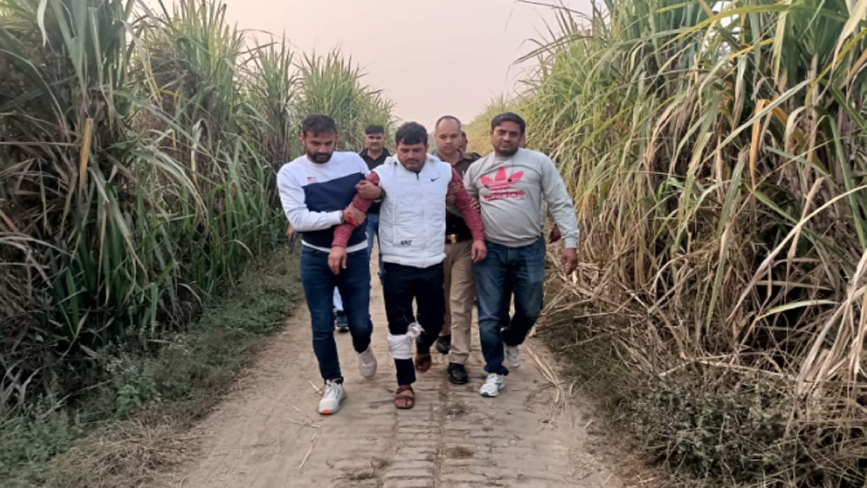 A prized criminal of 25 thousand was injured and arrested in Krishnapal murder case in Baghpat