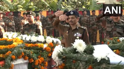 jammu kashmir: Wreath laying ceremony of 5 soldiers who made supreme sacrifice held in Rajouri