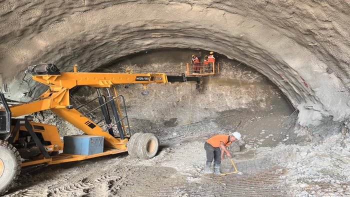 Silkyara tunnel collapse accident: Pipeline will be laid in the tunnel along with excavation, NHAI issued advi