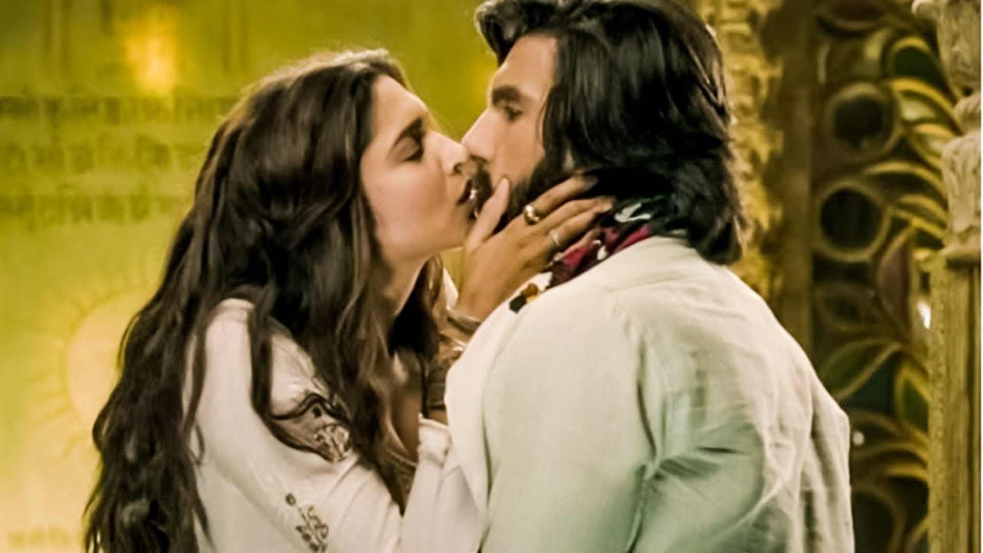 Fighter Actress Deepika Padukone Intimate Scenes Pathaan Gehraiyaan Goliyon Ki Raasleela Ram leela Tamasha
