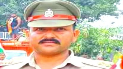 Inspector commits suicide by hanging himself after making video call in Shahjahanpur