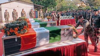जम्मू कश्मीर: राजोरी मुठभेड़ के बलिदानियों को LG-डीजीपी समेत उच्च अधिकारियों ने दी श्रद्धांजलि jammu kashmir: Wreath laying ceremony of 5 soldiers who made supreme sacrifice held in Rajouri