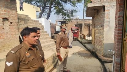 attacked three youths while wedding ceremony over caste related songs in Budaun