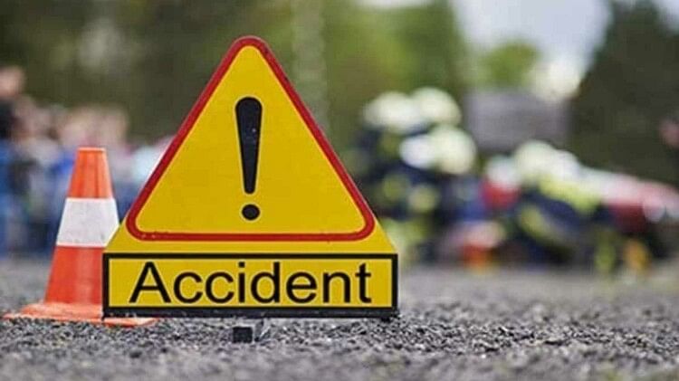 Delhi: Dumper crushes girl riding scooter, dies on the spot