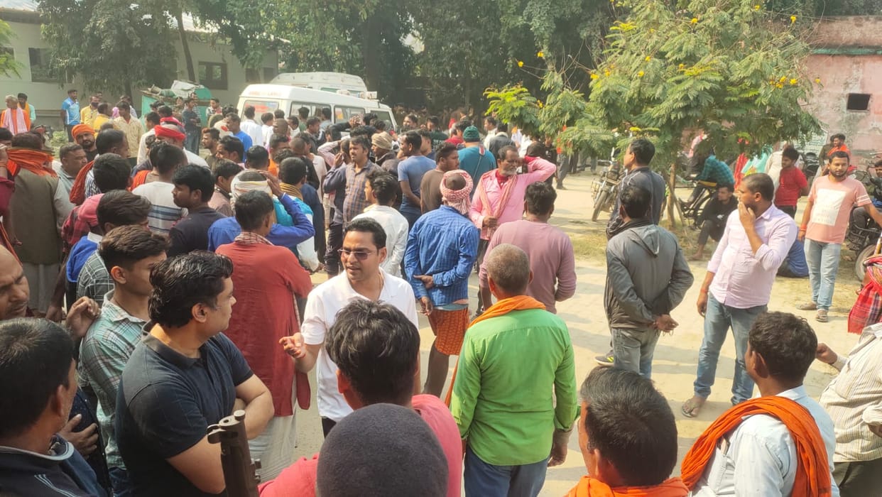 Bihar News: Many family members burnt alive in massive fire in Motihari, condition of two is critical