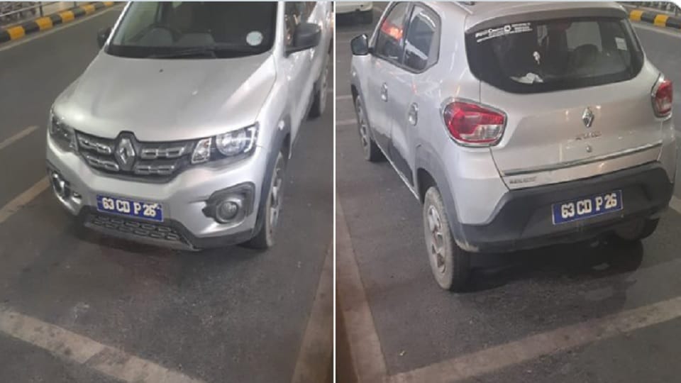 Car with fake number of Singapore Embassy roaming in Delhi creates panic