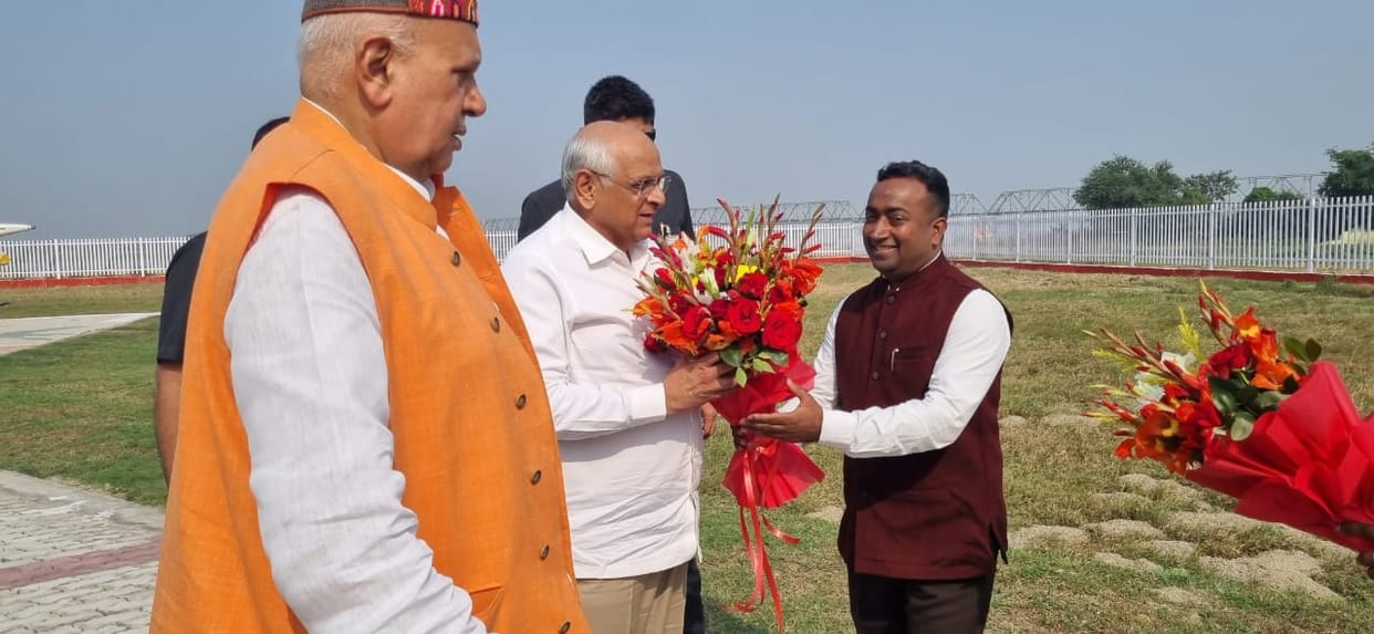 Gujarat CM reaches Ayodhya: Will have darshan of Ramlala