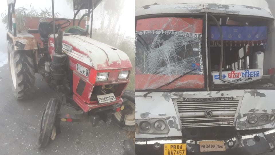 Many vehicles collided with each other in Kotkapura due to Fog