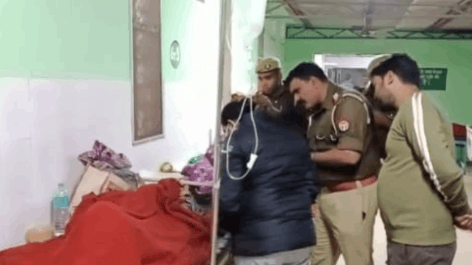 case of throwing acid on a woman has come to light in Hardoi