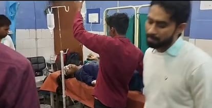 Bihar News : बिहार में दो बहन सहित चार सहेलियों ने खाया सल्फास, कारण जानकर पुलिस भी हैरत में Bihar News : Four friends consumed poison together in Aurangabad, bihar police.